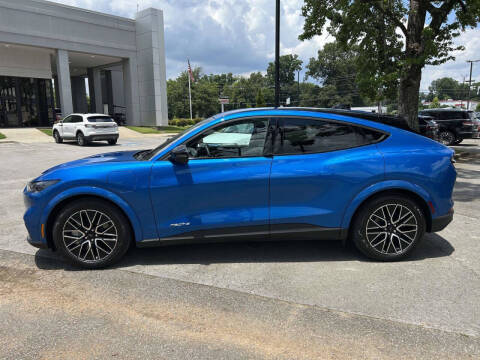 2025 Ford Mustang Mach-E Premium