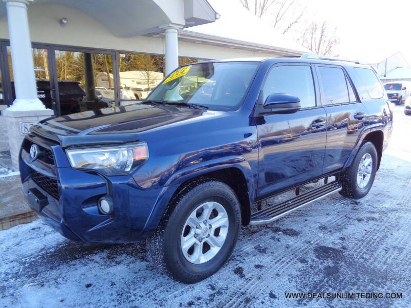 2015 Toyota 4Runner SR5's photo