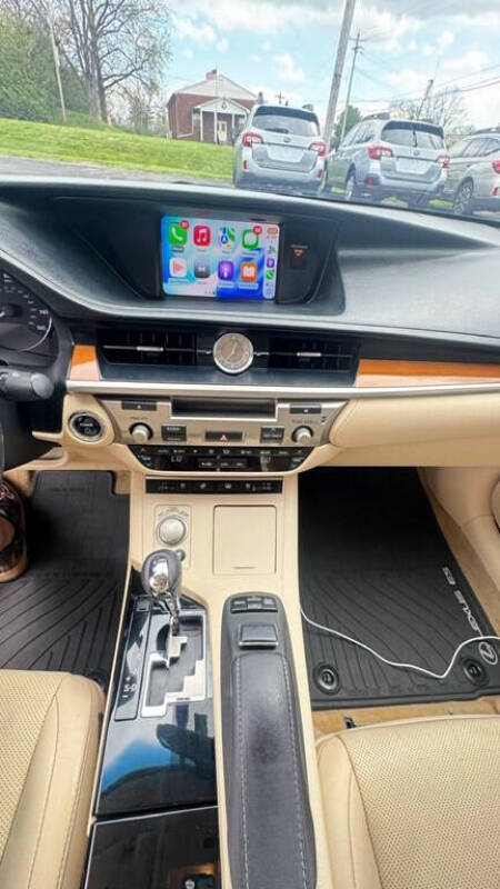 2013 Lexus ES 300h