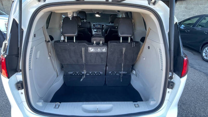 2018 Chrysler Pacifica Touring L