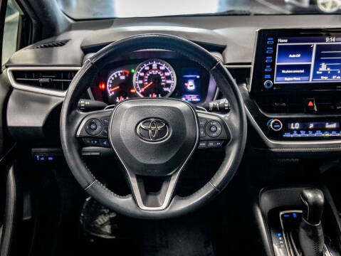 2020 Toyota Corolla Hatchback SE