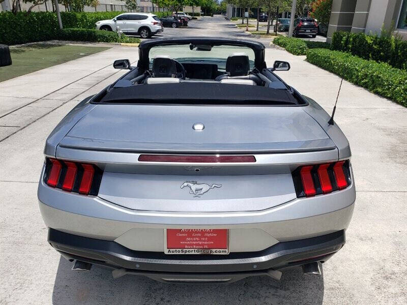 2024 Ford Mustang 16