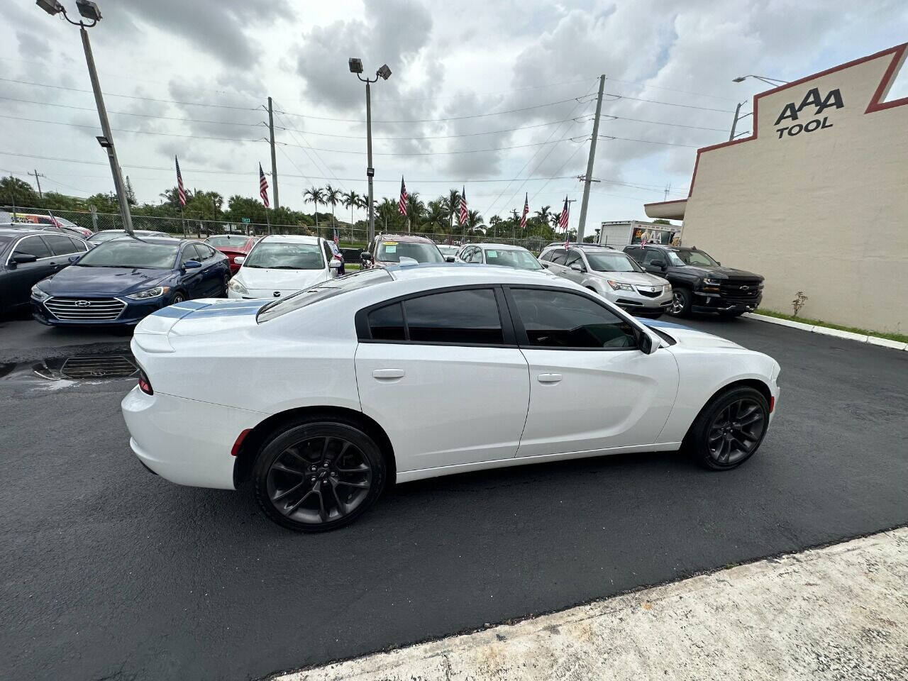 2019 DODGE Charger Sedan - $21,495