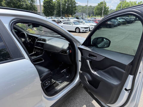 2019 Jaguar F-PACE S