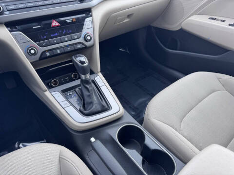 2018 Hyundai Elantra