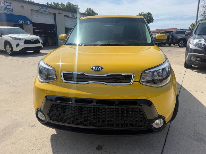 2016 Kia Soul +