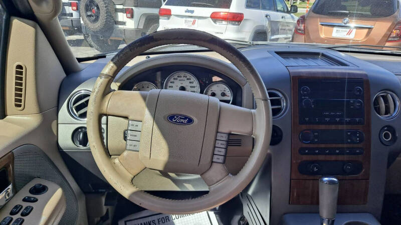 2004 Ford F-150 Lariat