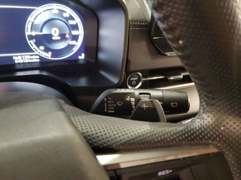 2023 Mitsubishi Outlander PHEV SE