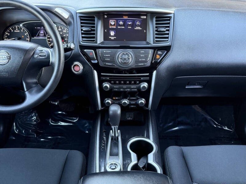 2018 Nissan Pathfinder S