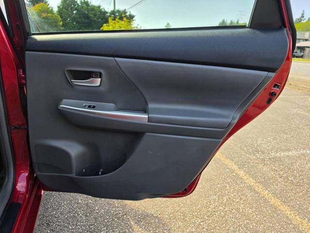 2012 Toyota Prius v Five
