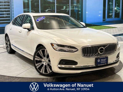 2022 Volvo S90