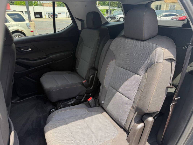 2020 Chevrolet Traverse LT Cloth
