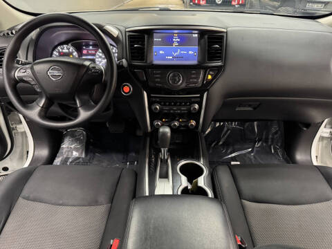 2019 Nissan Pathfinder S