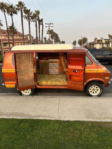 1975 Dodge Ram Van