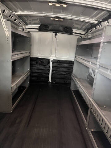 2020 Chevrolet Express 2500