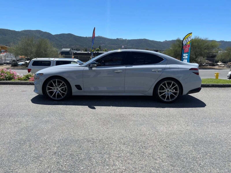 2022 Genesis G70