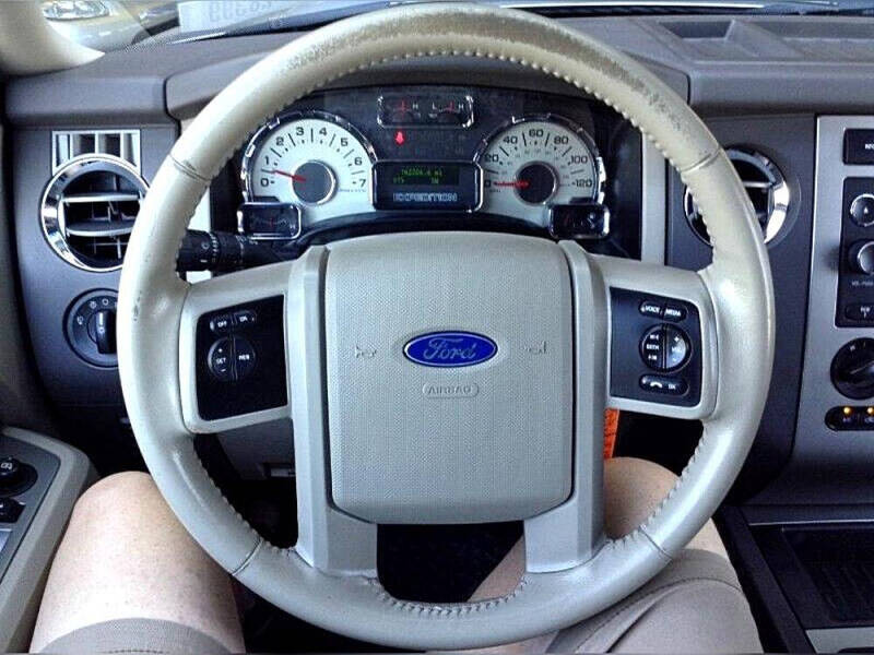 2014 Ford Expedition EL XLT