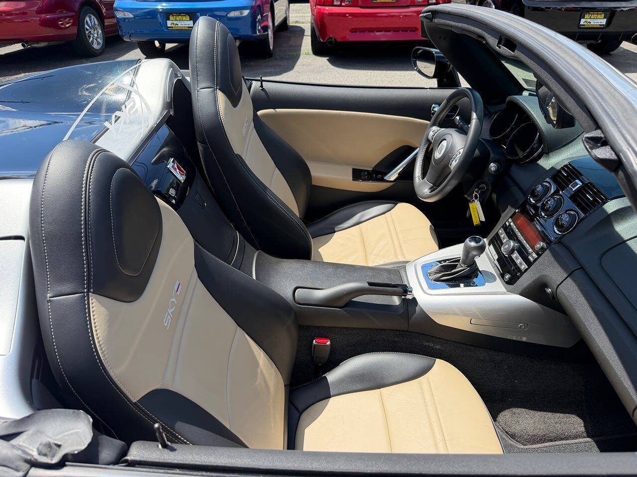 2007 Saturn SKY 21