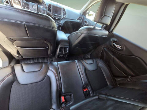 2019 Jeep Cherokee Trailhawk