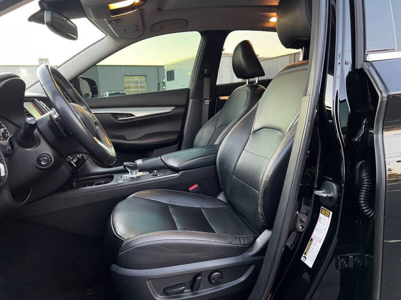 2019 Infiniti QX50 Essential