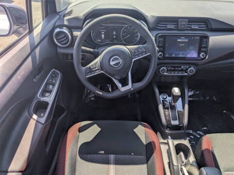 2025 Nissan Versa SR