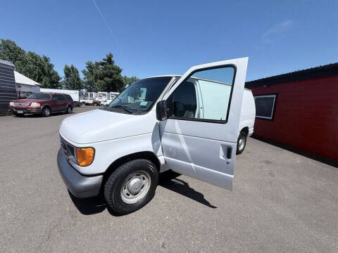 2004 Ford E-Series E-150