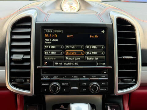 2016 Porsche Cayenne GTS
