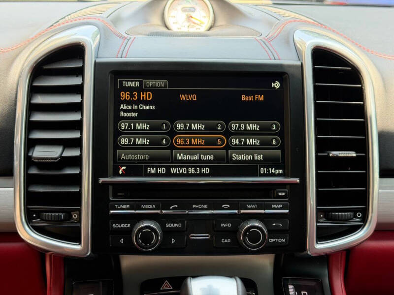 2016 Porsche Cayenne GTS