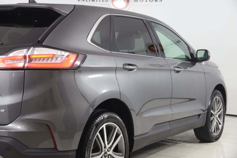 2023 Ford Edge Titanium