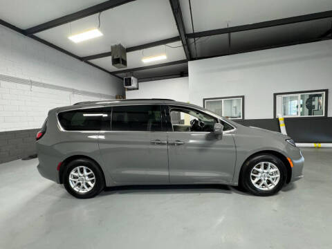 2022 Chrysler Pacifica Touring L