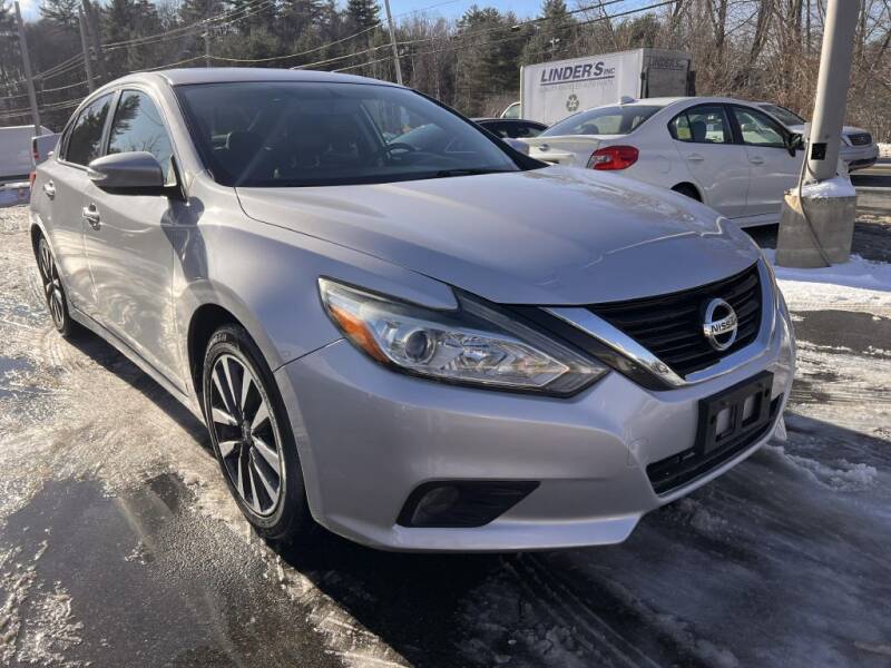 2017 Nissan Altima for sale at Dracut's Car Connection in Methuen MA
