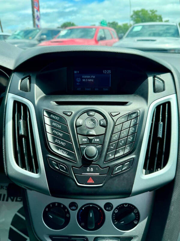2014 Ford Focus SE