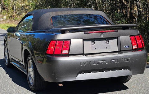2003 Ford Mustang Deluxe