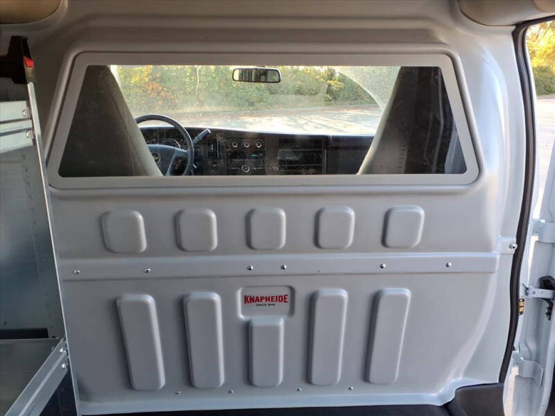 2025 Chevrolet Express 2500