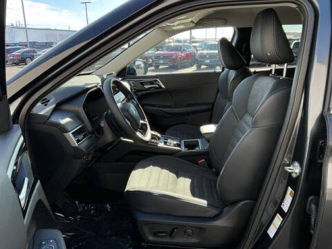 2025 Mitsubishi Outlander PHEV SE