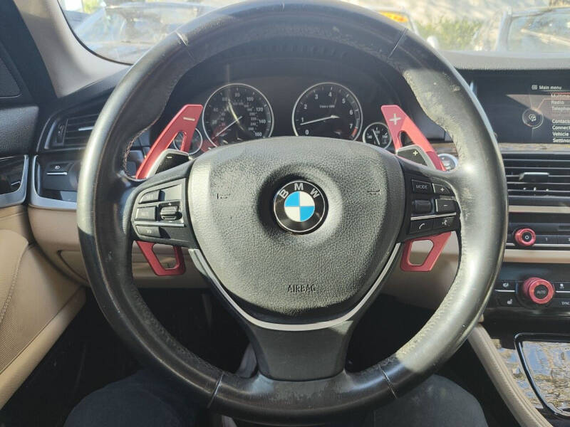 2016 BMW 5 Series 528i