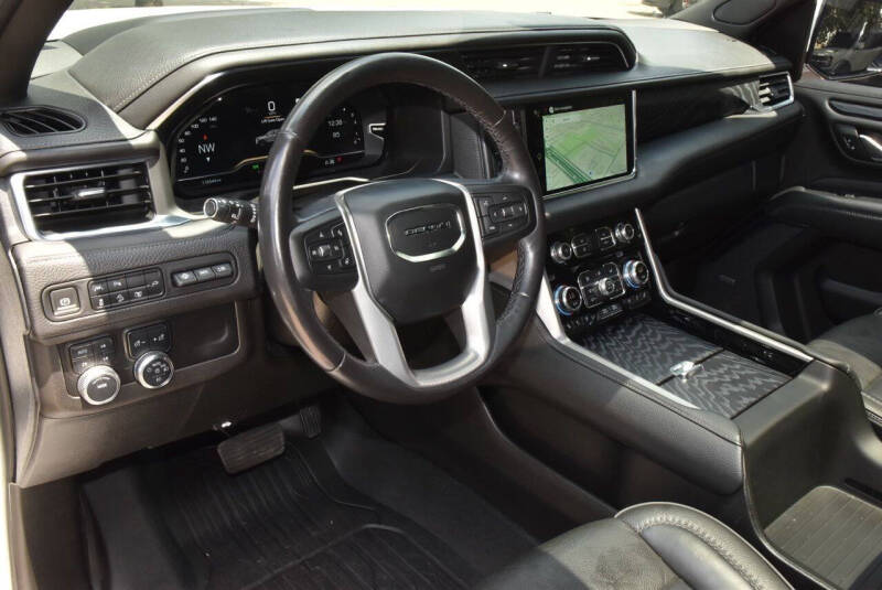 2022 GMC Yukon XL Denali