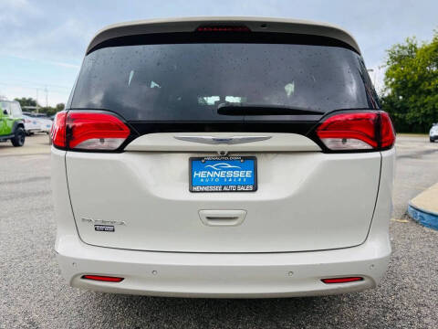 2017 Chrysler Pacifica Touring