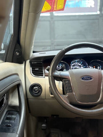 2012 Ford Taurus SEL