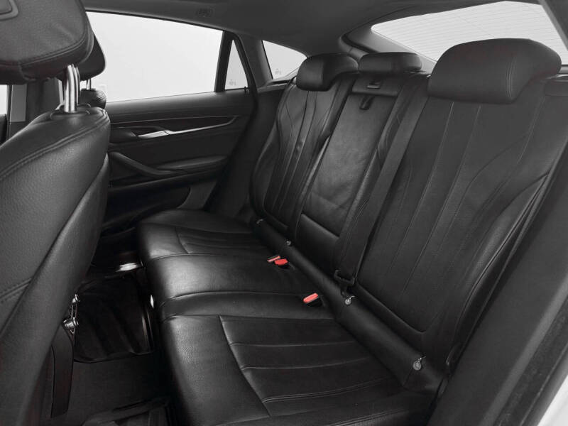 2015 BMW X6 xDrive35i