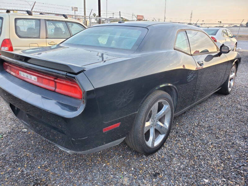 2013 Dodge Challenger SXT