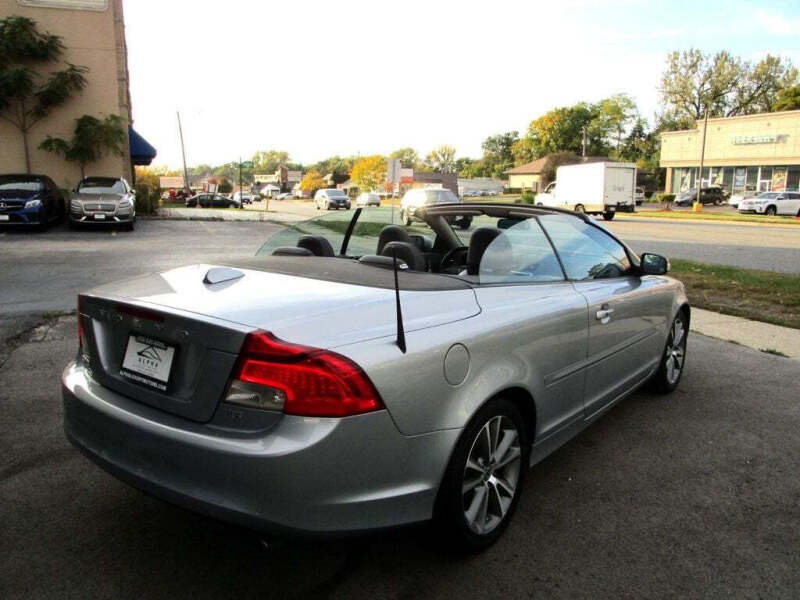 2011 Volvo C70 T5