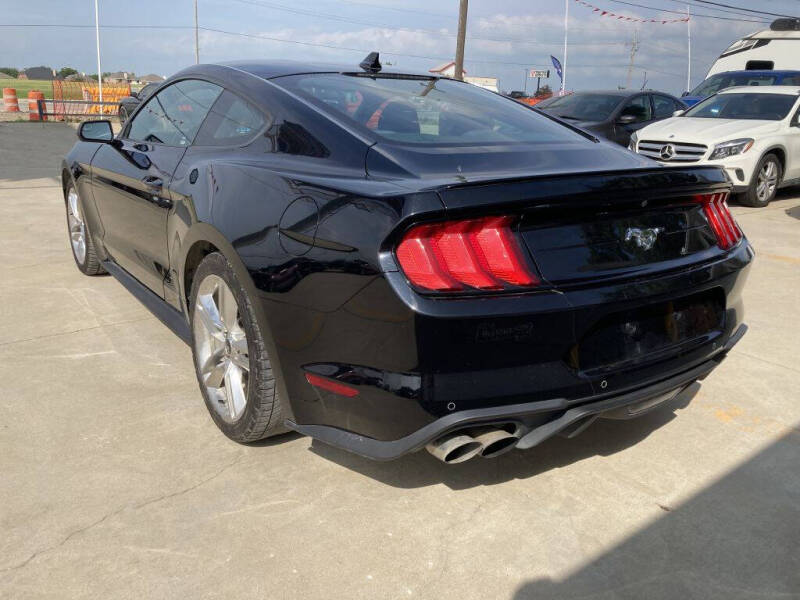 2020 Ford Mustang EcoBoost