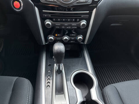 2019 Nissan Pathfinder SV