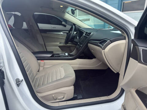 2018 Ford Fusion SE