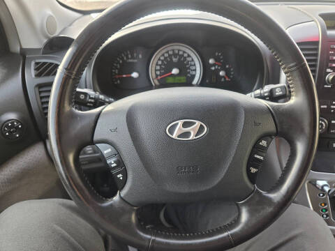 2007 Hyundai Entourage GLS