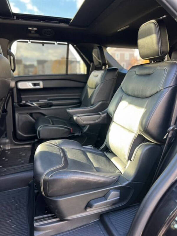 2021 Ford Explorer ST