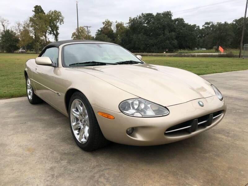 2000 Jaguar XK8