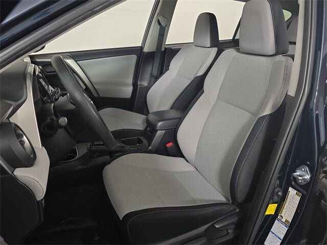 2018 Toyota RAV4 Hybrid LE