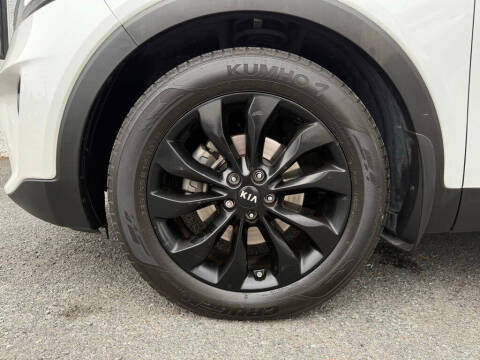 2020 Kia Sorento EX V6